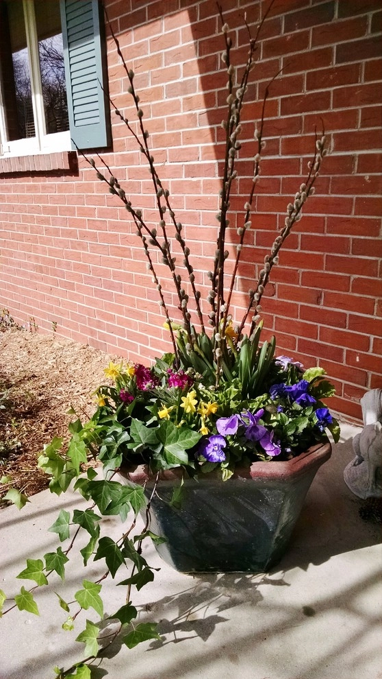 Seasonal Decor by Lawncare By Walter, Inc. - Photo 4