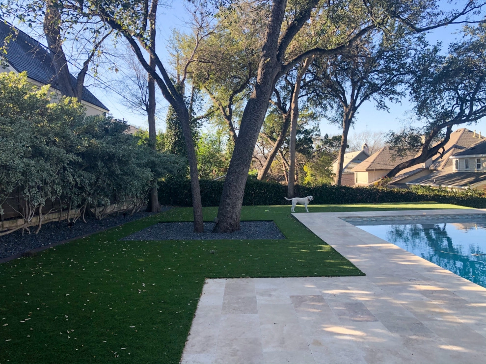 Pools with LawnPop artificial turf by LawnPop Artificial Turf - Photo 13