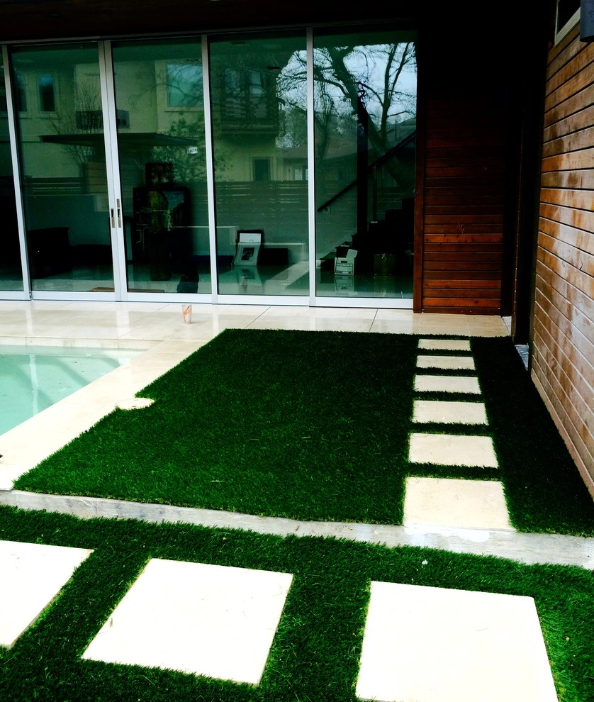 Modern Home with Artifical Turf Courtyard by LawnPop Artificial Turf - Photo 4