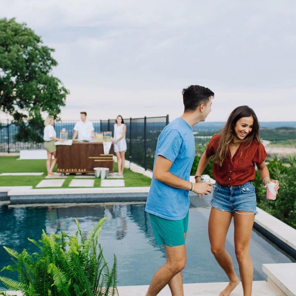Pools with LawnPop artificial turf by LawnPop Artificial Turf - Photo 47