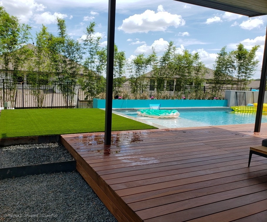 Pools with LawnPop artificial turf by LawnPop Artificial Turf - Photo 37