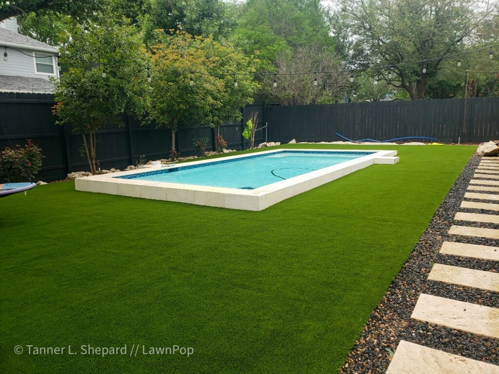 Pools with LawnPop artificial turf by LawnPop Artificial Turf - Photo 38