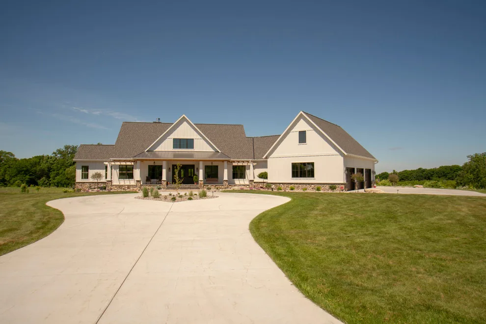 Ledgeview Country Farmhouse by C & C Custom Builders - Photo 10
