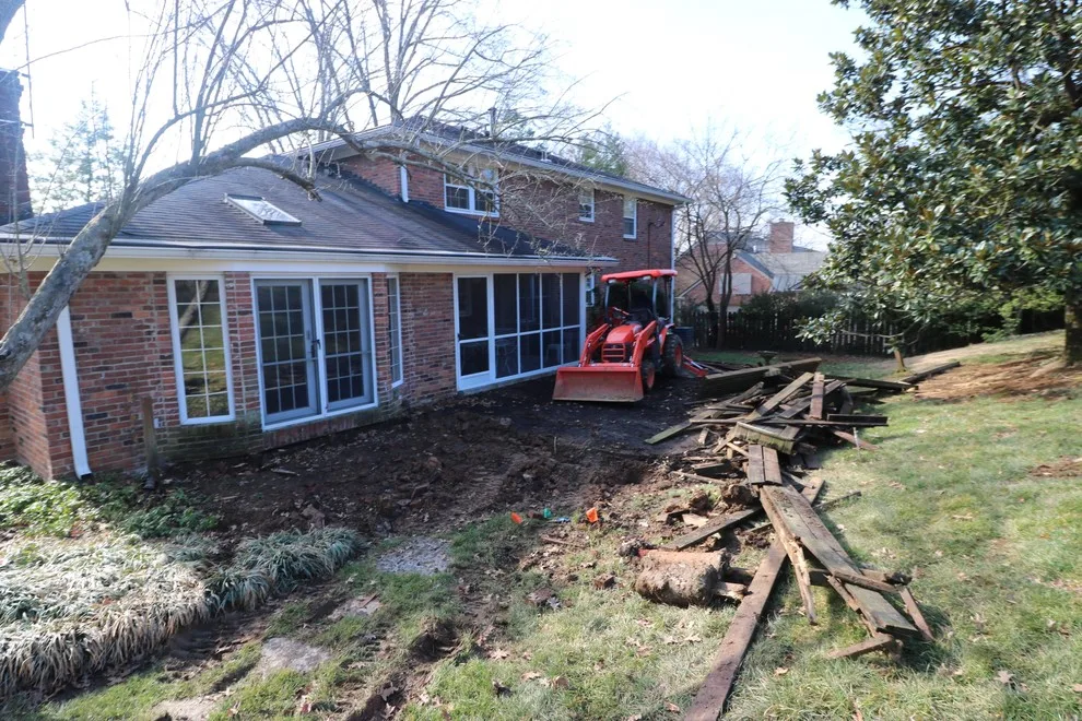 Country Style Screened Porch by Vincent Abell Contracting - Photo 6