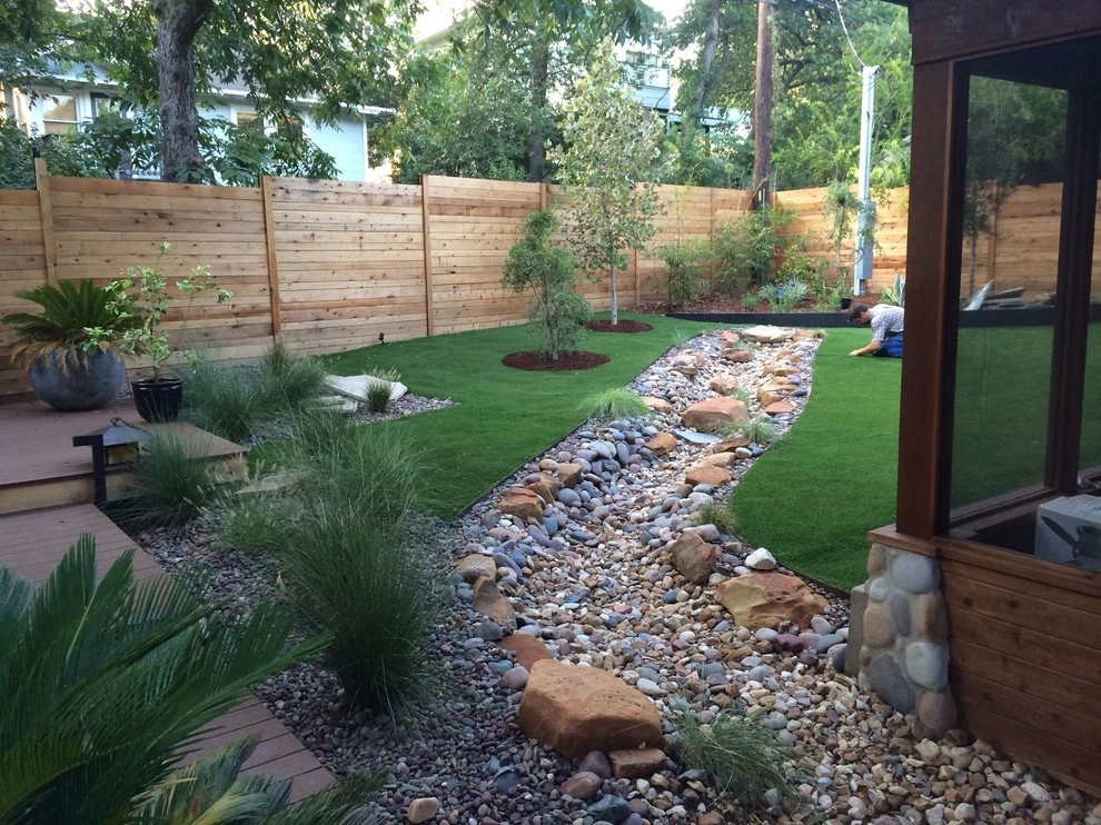 Travis Heights - Austin Texas - Matthew Gatewood Landscape Design by LawnPop Artificial Turf - Photo 3