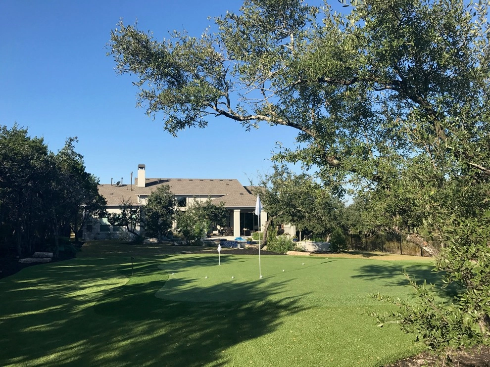 Outdoor Putting Green and lawn by LawnPop Artificial Turf - Photo 2