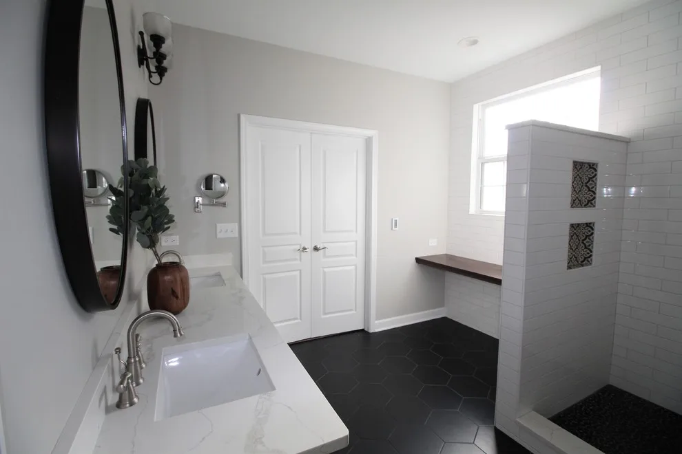Nordic Bathroom by Fredenhagen Remodel & Design - Photo 4