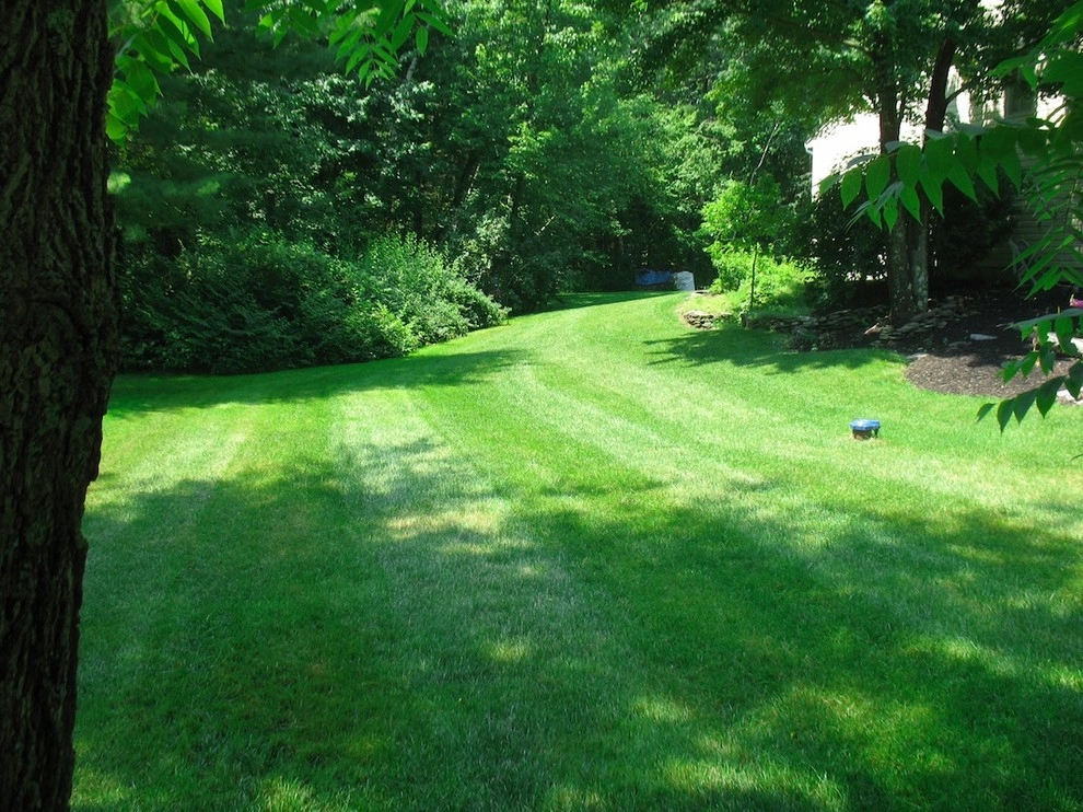 New Hampshire Lawns by Lawn Dawg - Photo 14