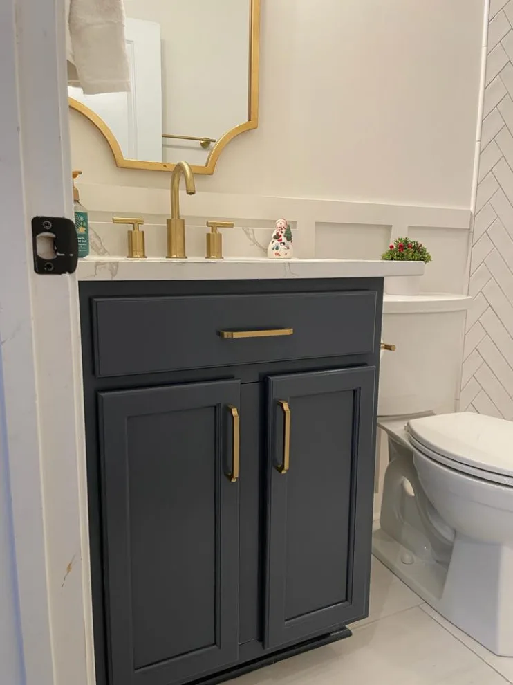 Porch Screen and Guest Bathroom by GJ All Services - Photo 8
