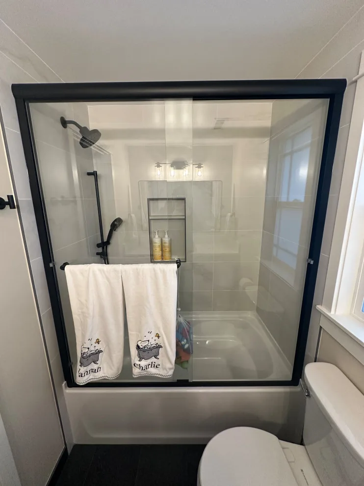 Greenlake Bathroom Project - 2 in Seattle by Contemporary Quarters - Photo 6