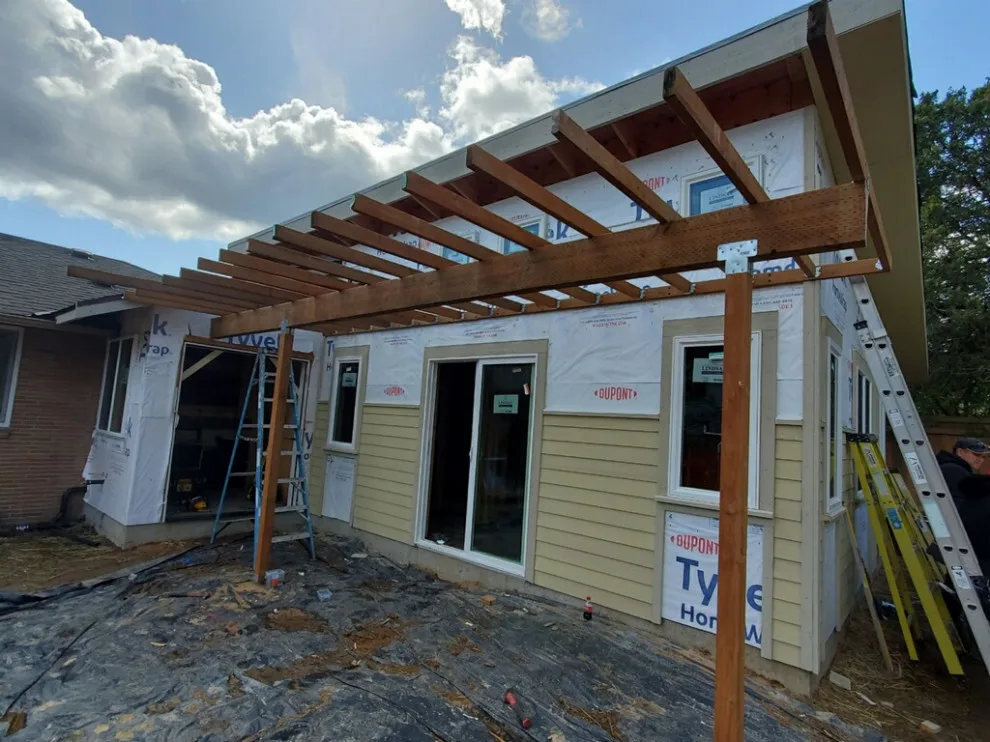 Modern Home Extension by Wise Choice Construction - Photo 3