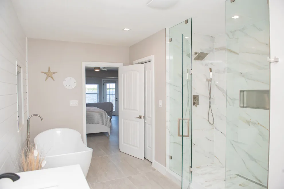 Sebring Waterfront Retreat by Colpani Construction - Photo 9