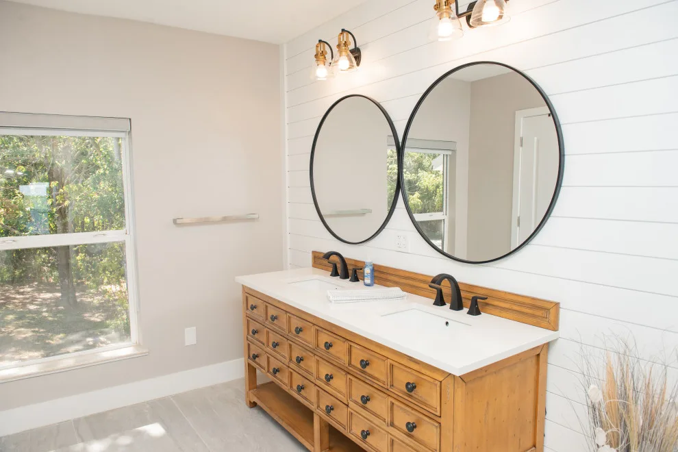 Sebring Waterfront Retreat by Colpani Construction - Photo 4