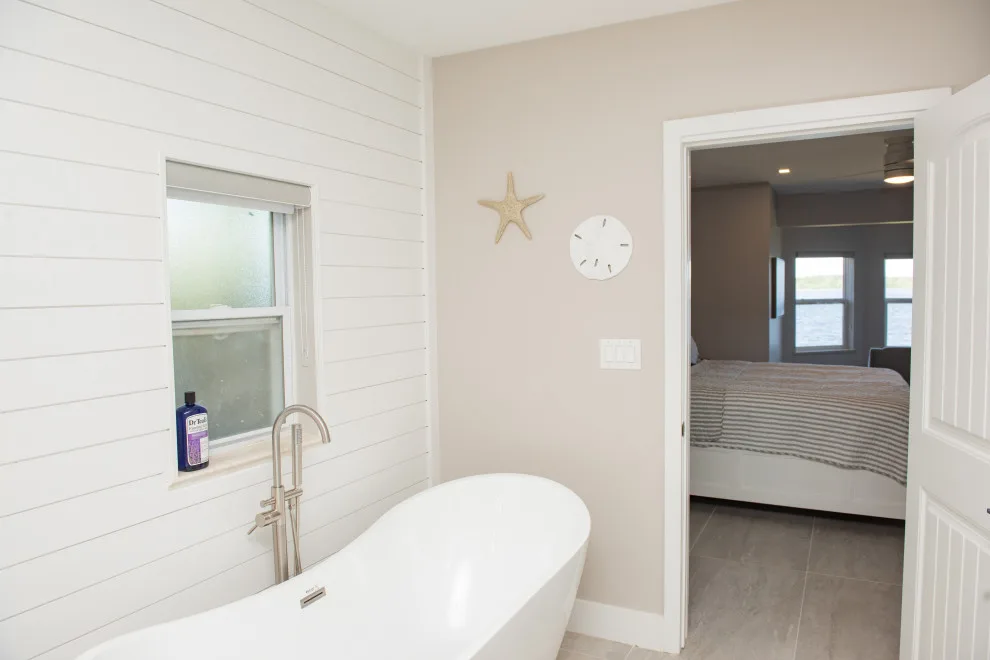 Sebring Waterfront Retreat by Colpani Construction - Photo 16