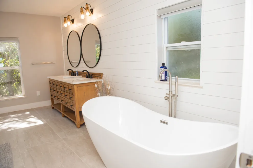 Sebring Waterfront Retreat by Colpani Construction - Photo 13