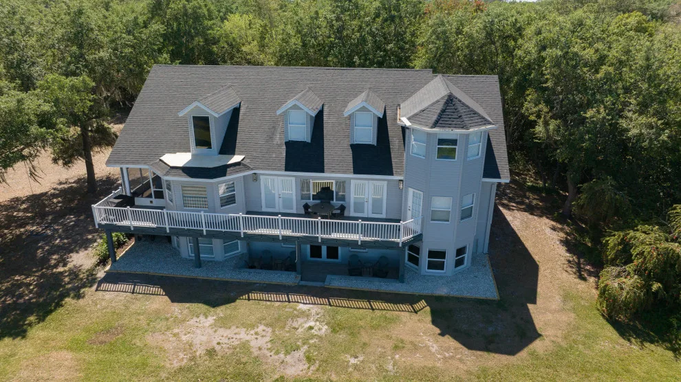 Sebring Waterfront Retreat by Colpani Construction - Photo 18