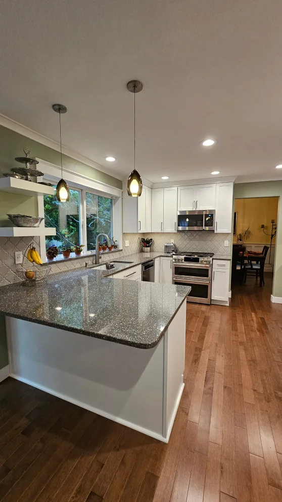 Silver Lake Elegance by Johnson And Sons Construction - Photo 3