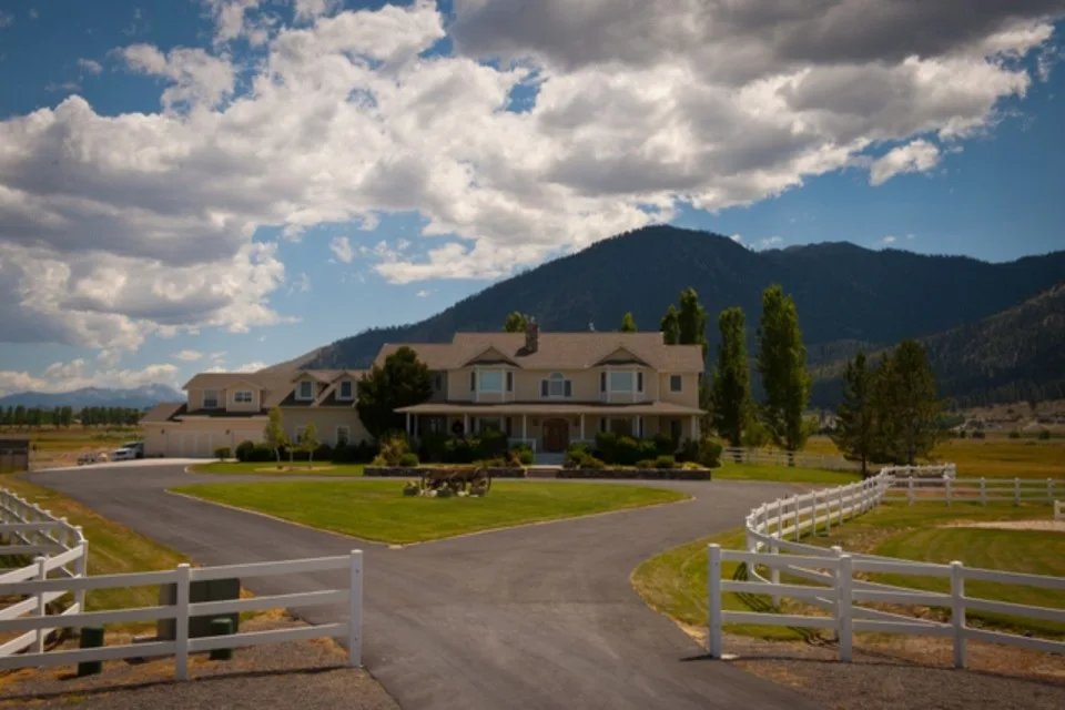 Aerie Falcon Estate by Jack Hall Construction - Photo 3