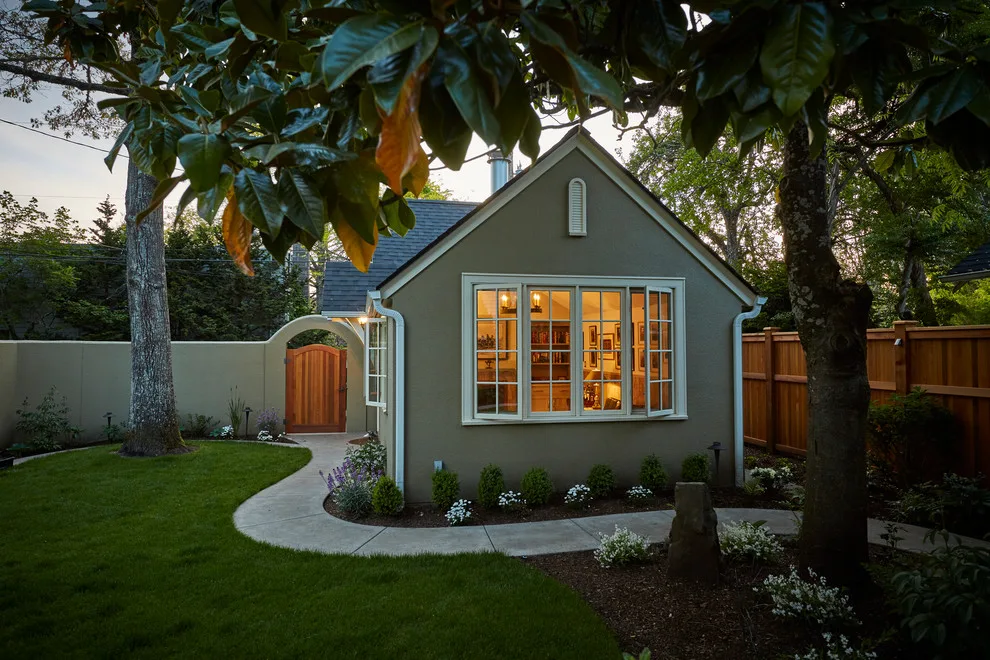 Cozy Garden Cottage by Rainbow Valley Design & Construction - Photo 6