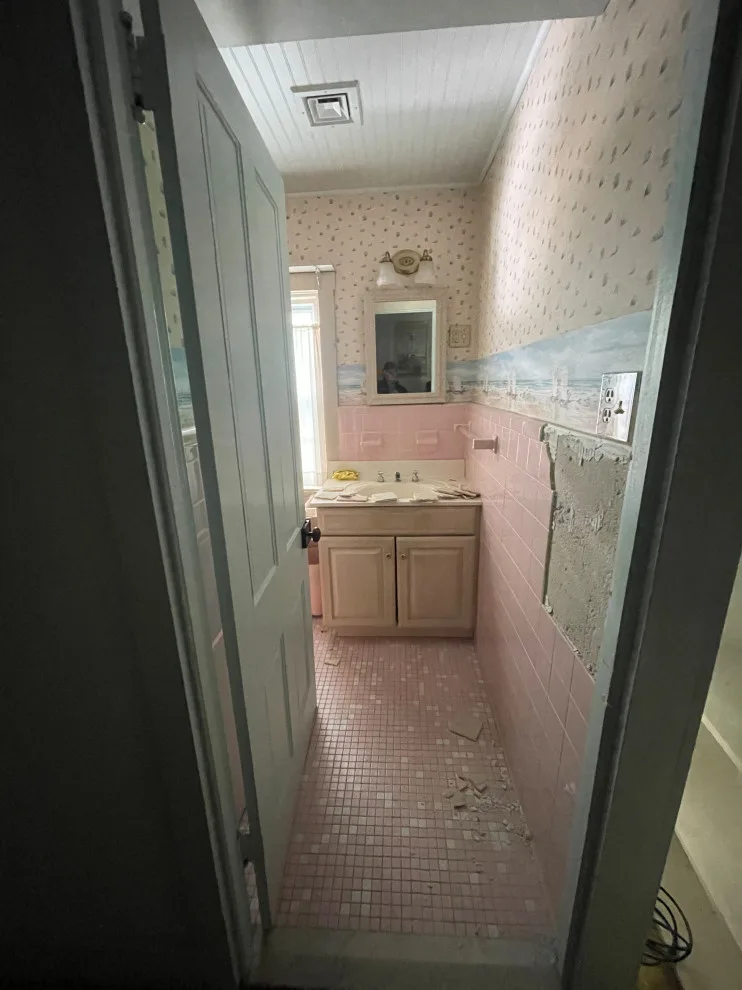 Interior Trends Renovation & Construction Company - Photo 5