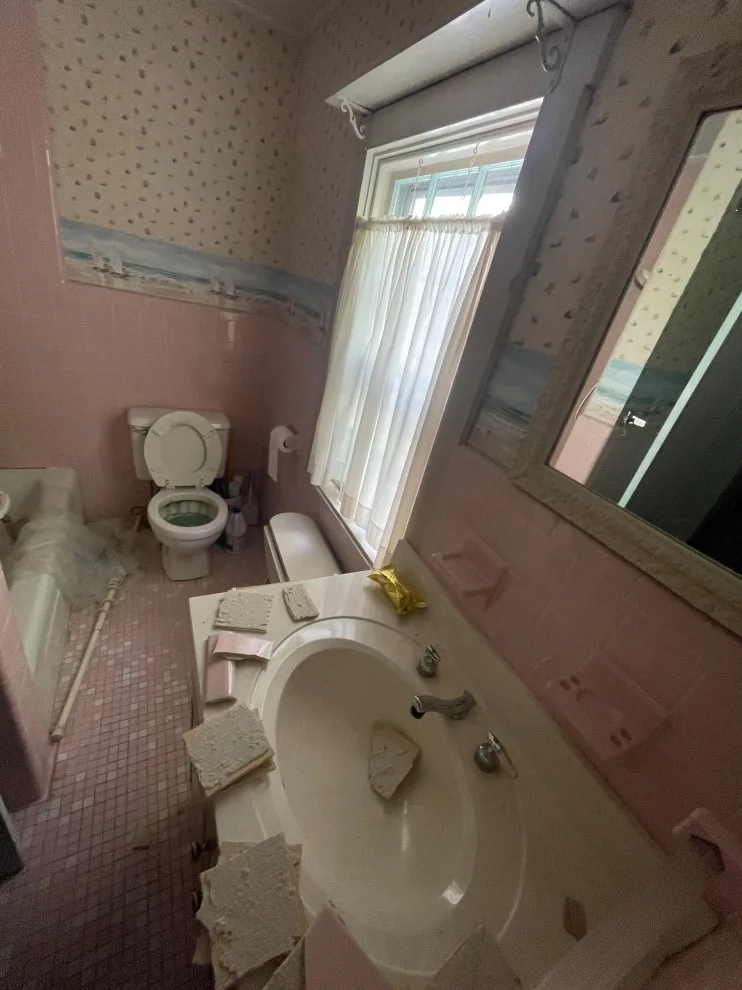 Interior Trends Renovation & Construction Company - Photo 10