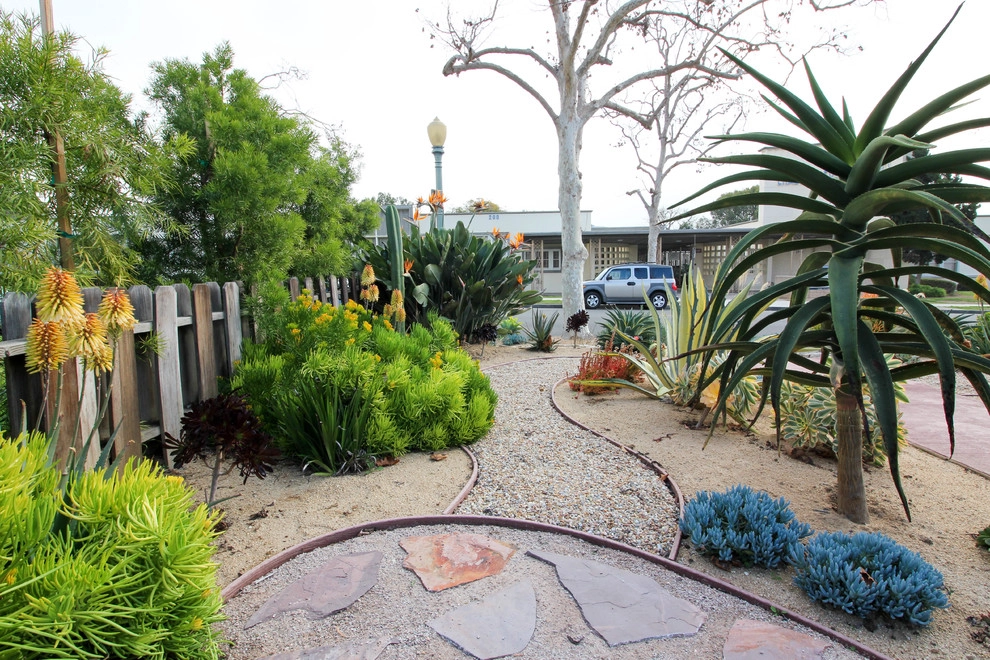 California Heights Craftsman Xeriscape by California Eco Design, Inc. - Photo 5