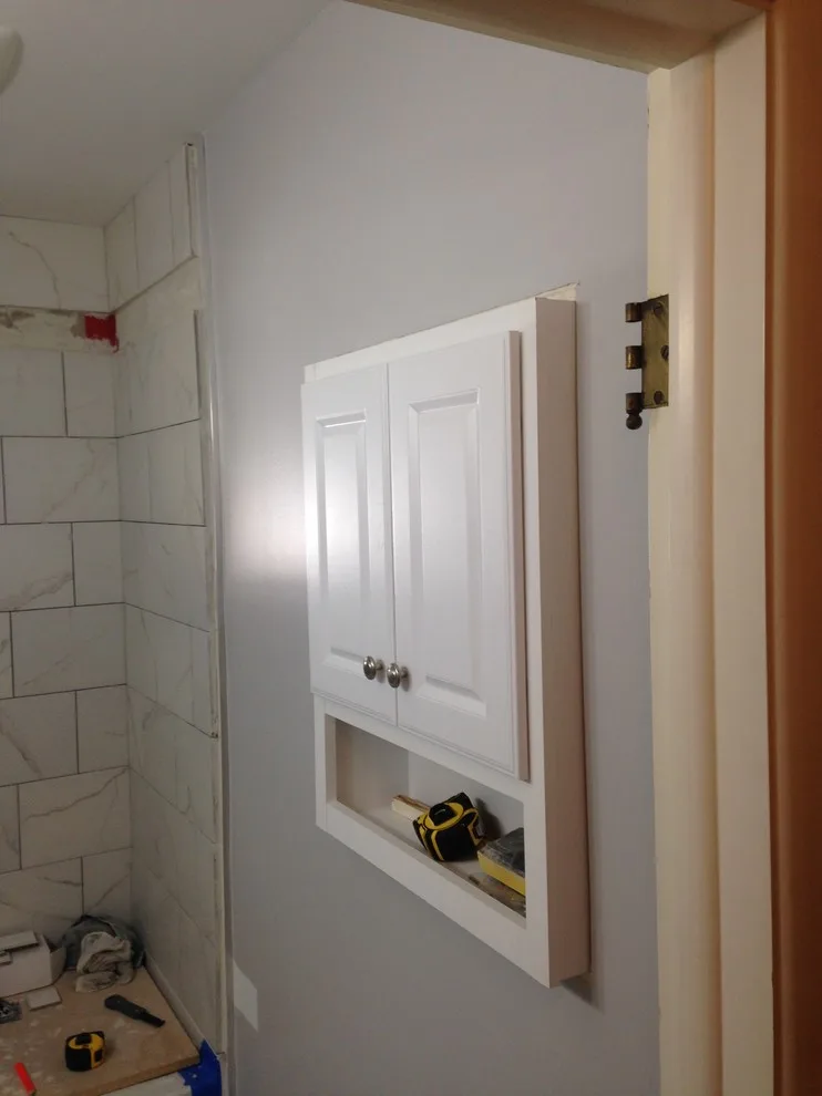 Compact Bathroom with Small Tiles by Renewed Dwellings - Photo 3