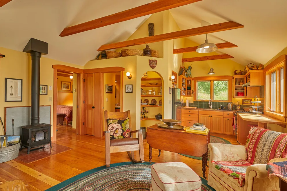 Crow's Nest Cottage by Rainbow Valley Design & Construction - Photo 9