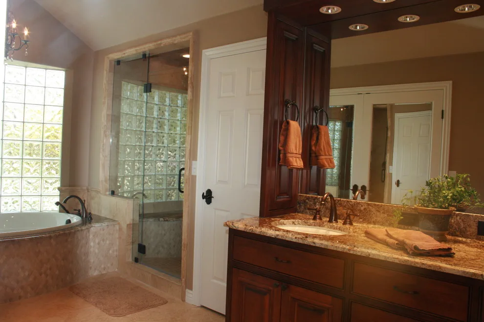 Sommerset Heights Primary Bathroom by Haylett Homes - Photo 2