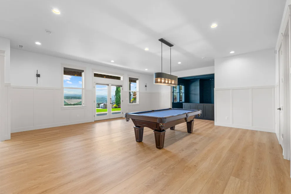 South Hill / Bathroom and Interior Renovation by Woodside Custom Homes - Photo 11