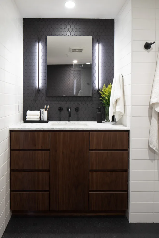 Lake Union Condominium by Blue Sound Construction, Inc. - Photo 4