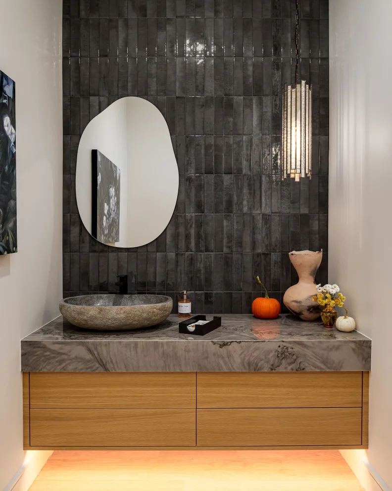 Southern Hill Residence by Solid Rock Builders - Photo 11