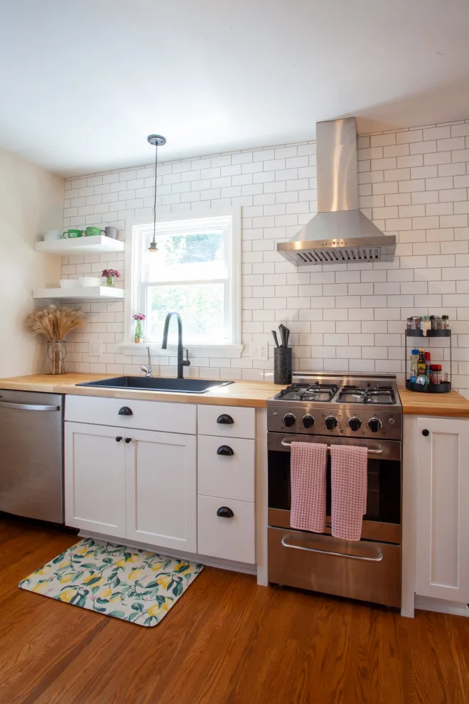Southside Easy Kitchen by Miracle Contracting Inc. - Photo 17
