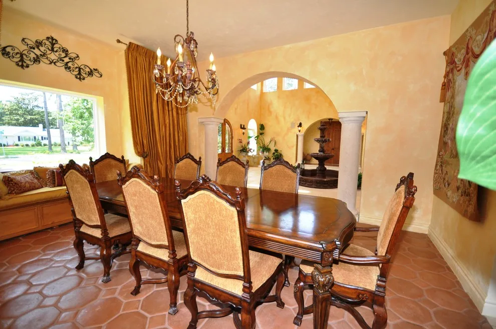 Linkhorn Spanish-Style Home Construction - Interior by Mike Simon Construction Corp - Photo 21