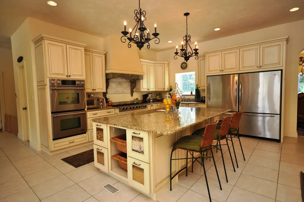 Linkhorn Spanish-Style Home Construction - Interior by Mike Simon Construction Corp - Photo 34