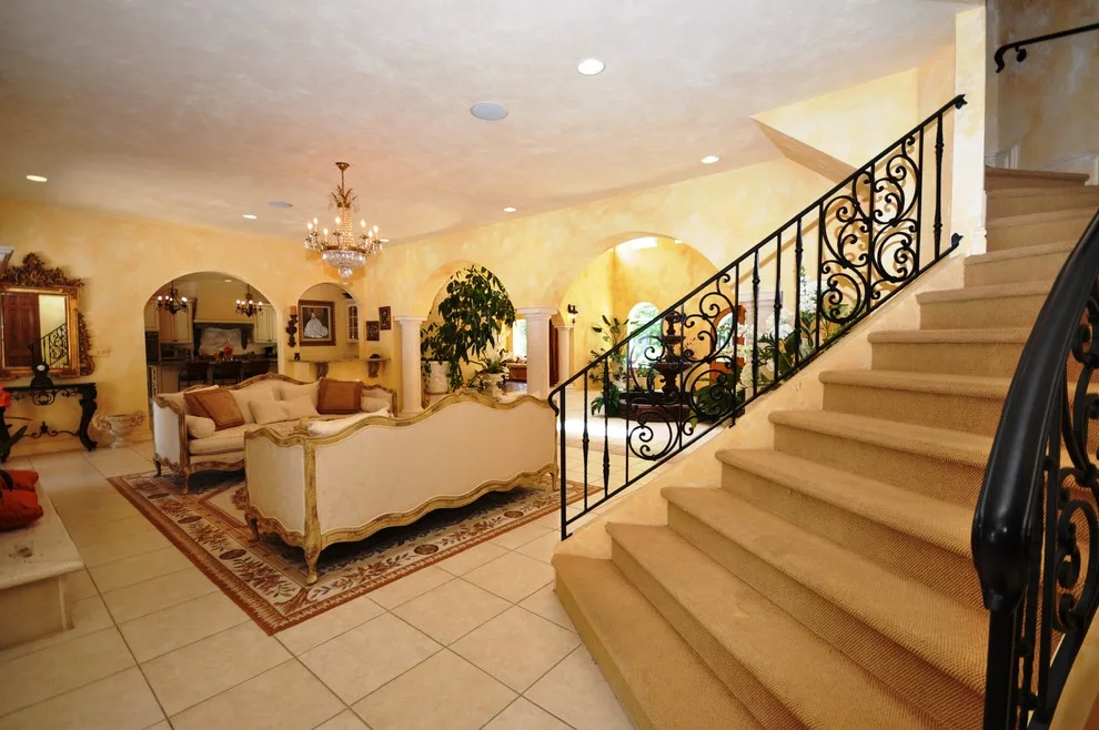 Linkhorn Spanish-Style Home Construction - Interior by Mike Simon Construction Corp - Photo 23