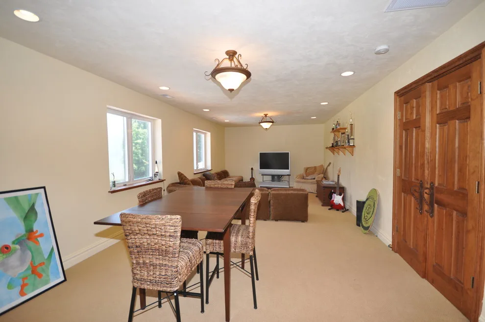 Linkhorn Spanish-Style Home Construction - Interior by Mike Simon Construction Corp - Photo 9