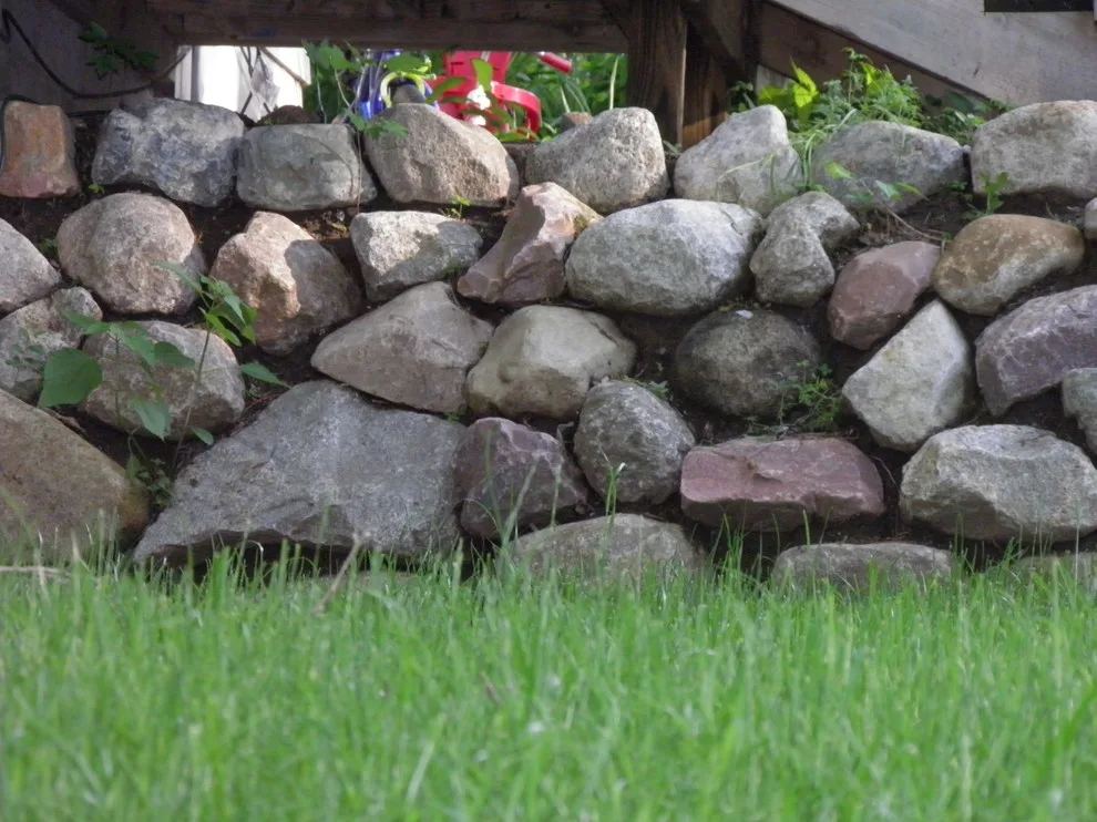 Unique Retaining Walls by Schmidt Construction Omaha - Photo 4