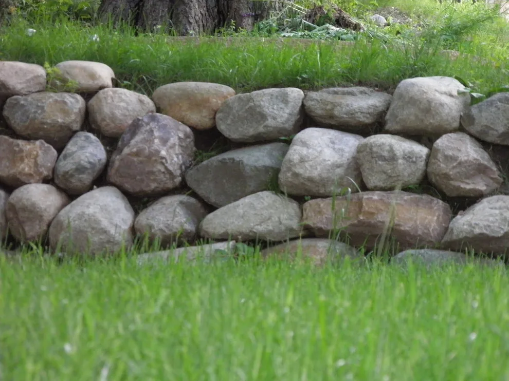 Unique Retaining Walls by Schmidt Construction Omaha - Photo 7