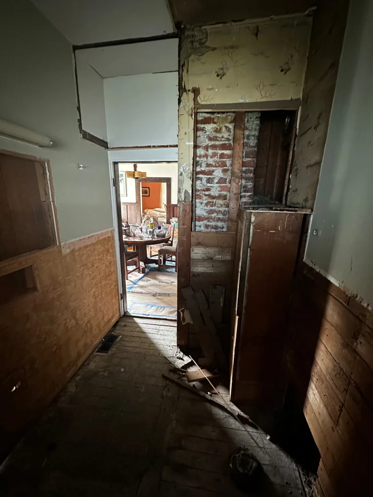 Steilacoom Historical Renovation by Transparent Construction, LLC - Photo 11