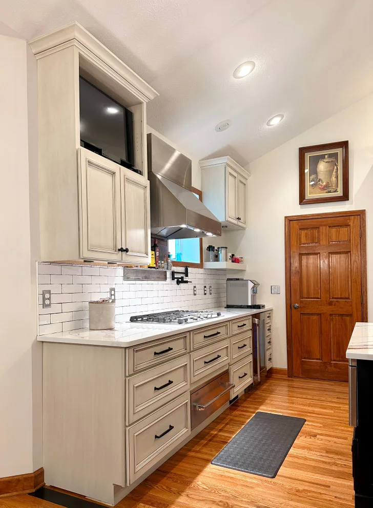 Brookstone Kitchen by BDM Construction Inc. - Photo 14