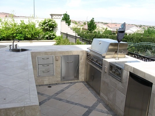Outdoor Kitchens & BBQ's by Living Water Lawn And Garden - Photo 10