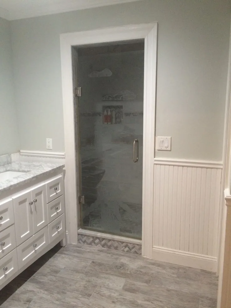 Stony Brook Restroom by Hourglass Home Improvements Inc. - Photo 5
