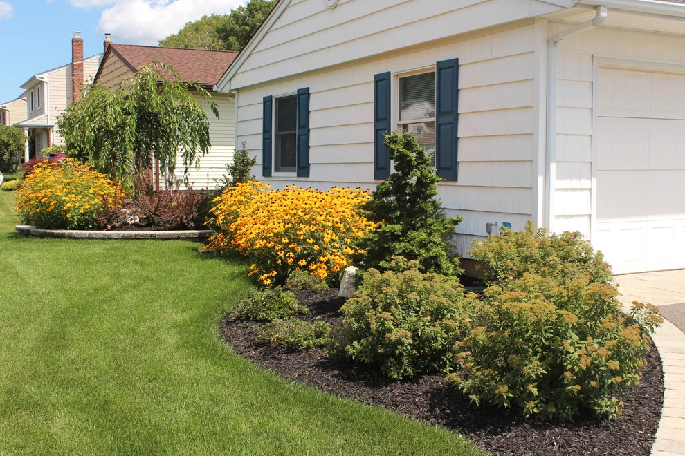 Holbrook, New York by Long Island Landscape Designs Inc - Photo 8
