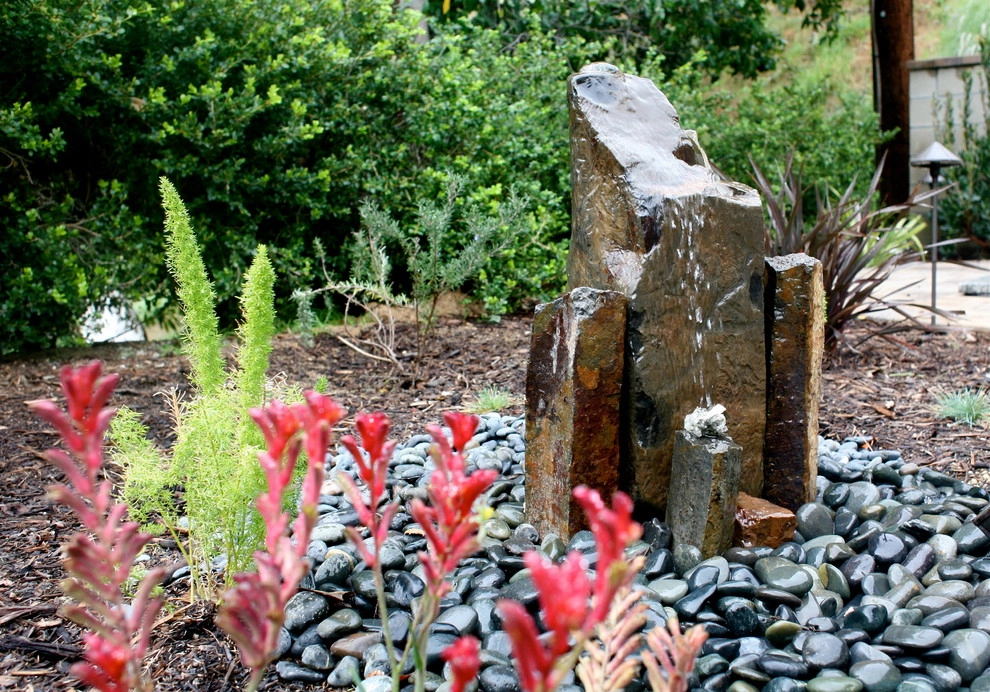 Basalt Columns & Fire Pit by California Waterscapes - Photo 6