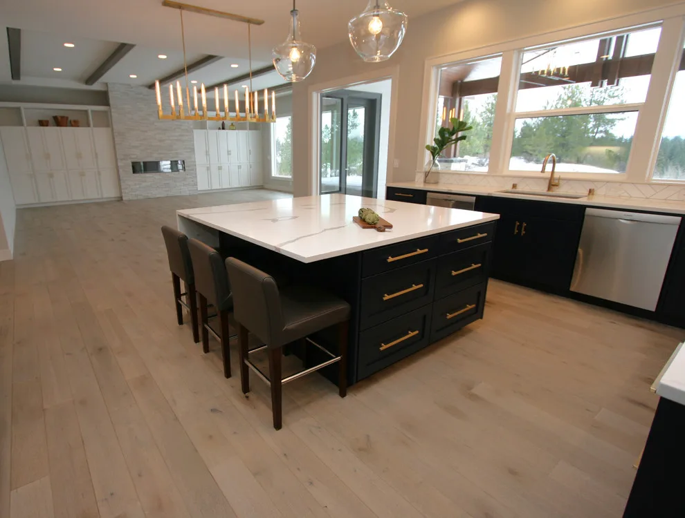 Chic Two-Story by Taylor Design - Photo 21