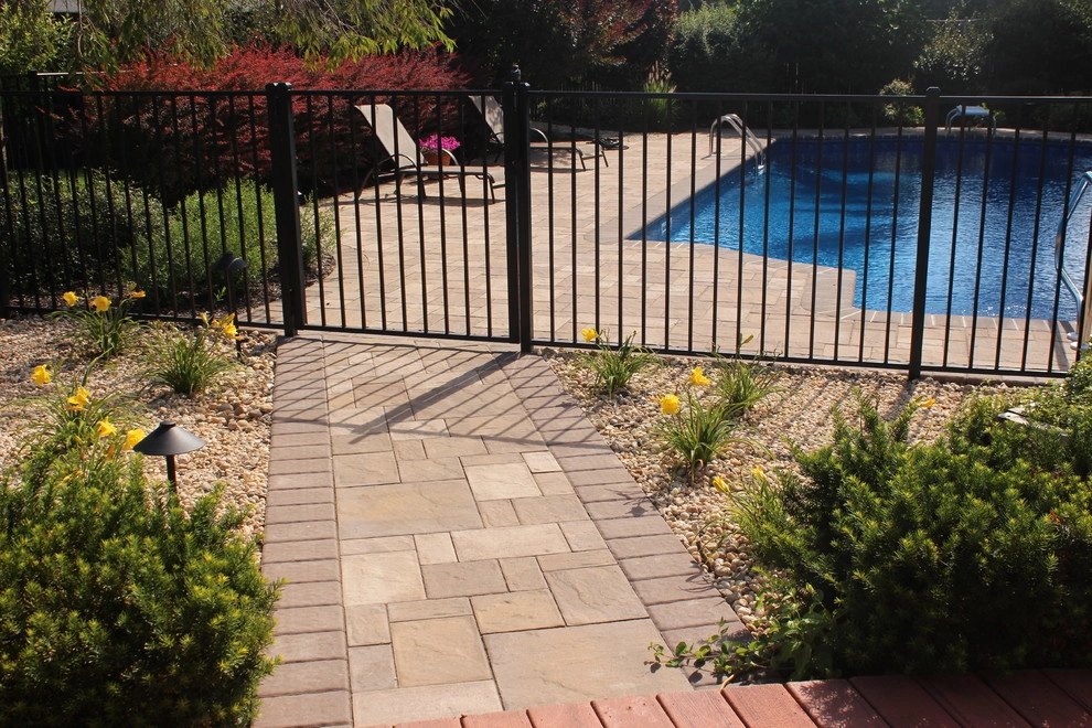 Greenlawn, New York by Long Island Landscape Designs Inc - Photo 5