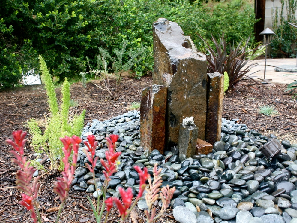 Basalt Columns & Fire Pit by California Waterscapes - Photo 8