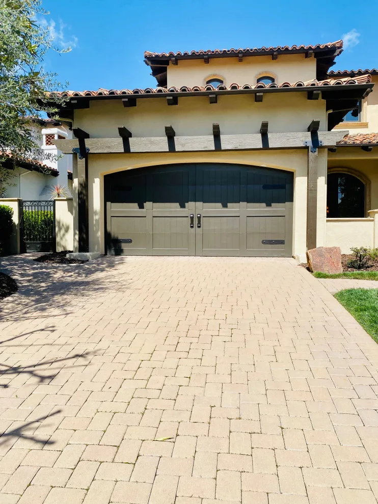 Sorrento Valley Garage Revamp: Sunset Trellis Initiative by Apex Ridge Construction - Photo 5
