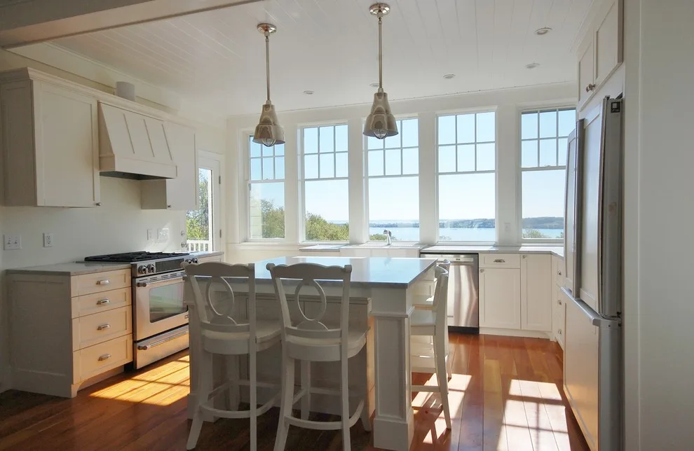 Suttons Bay Culinary Experience with a Scenic Outlook by Sweetwater Contracting - Photo 7